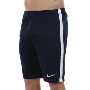 Academy Dry Short