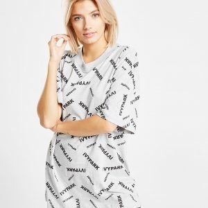 Ivy Park All Over Print Boyfriend T-Shirt Harmaa