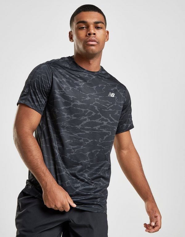 New Balance Accelerate All Over Print T-Shirt Musta