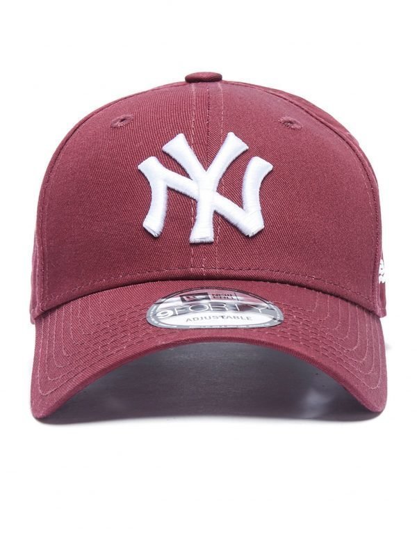 New Era Mlb New York Yankees 9forty Essentials Cap Burgundy / White