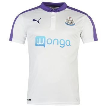 Newcastle United 3. Paita 2016/17