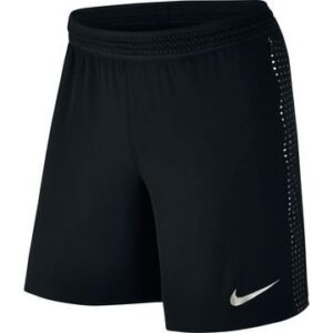 Nike Flex Strike Shortsit Musta