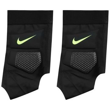 Nike Hyperstrong Match Nilkkasuojat Musta