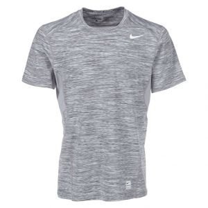 Nike Pro Hypercool Fitted Treenipaita