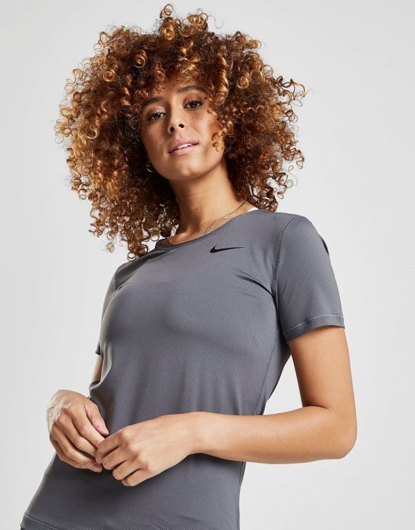 Nike Pro Short Sleeve Training T-Shirt Harmaa