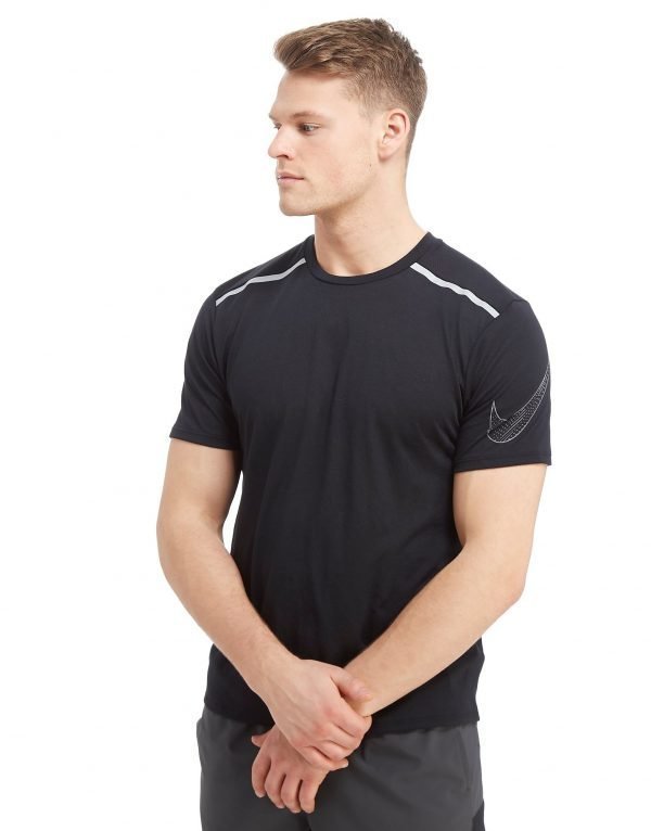 Nike Rise Short Sleeve T-Shirt Musta