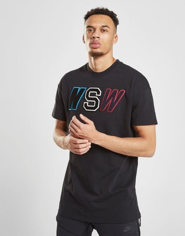 Nike Sportswear Logo T-Paita Musta