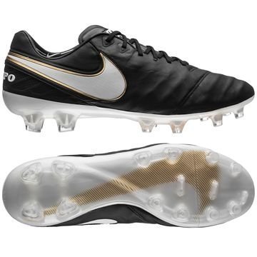 Nike Tiempo Legend 6 FG Musta/Valkoinen/Kulta