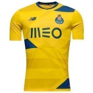 Porto 3. paita 2016/17