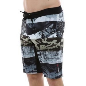 Sub Camo Short