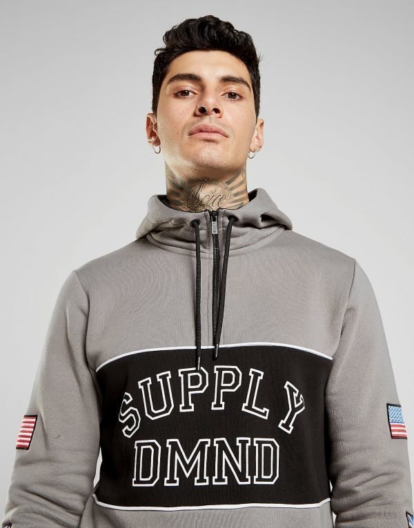 Supply & Demand Varsity Flag 1/2 Zip Hoodie Harmaa