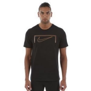 Swoosh Goal Tee