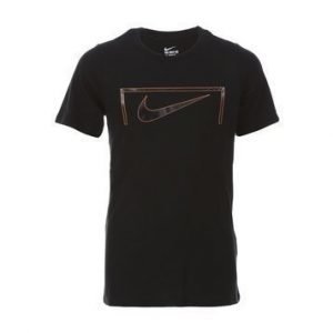 Swoosh Goal Tee